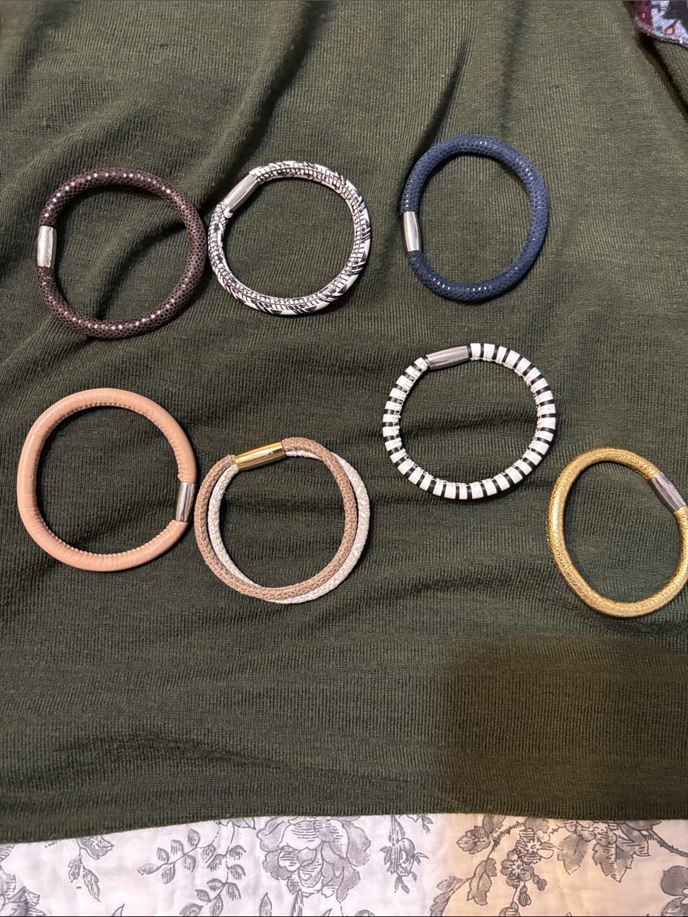 Brighton Metallic & Neutral brackets - Picture 2 of 6